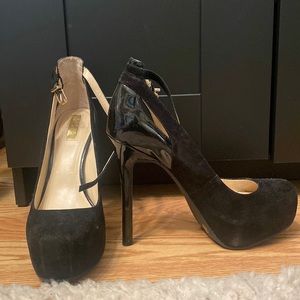 Jessica Simpson suede black heel